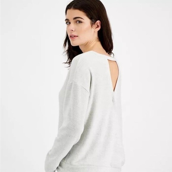 HIPPIE ROSE Juniors' Cutout Back Knit Top white Heather grey S, M, L - Picture 3 of 10